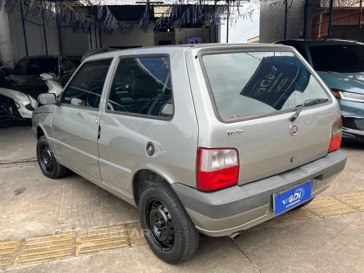 UNO 1.0 Mille 8V