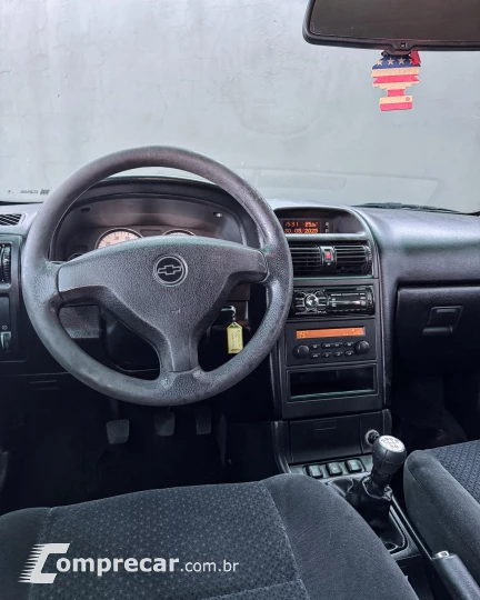 ASTRA 2.0 MPFI Advantage 8V