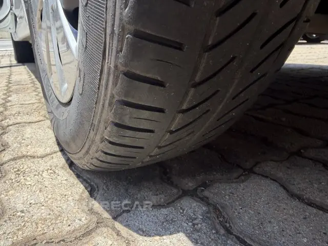 HB20S - 1.6 COMFORT PLUS 16V 4P MANUAL