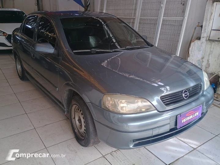 Astra GL Sedan