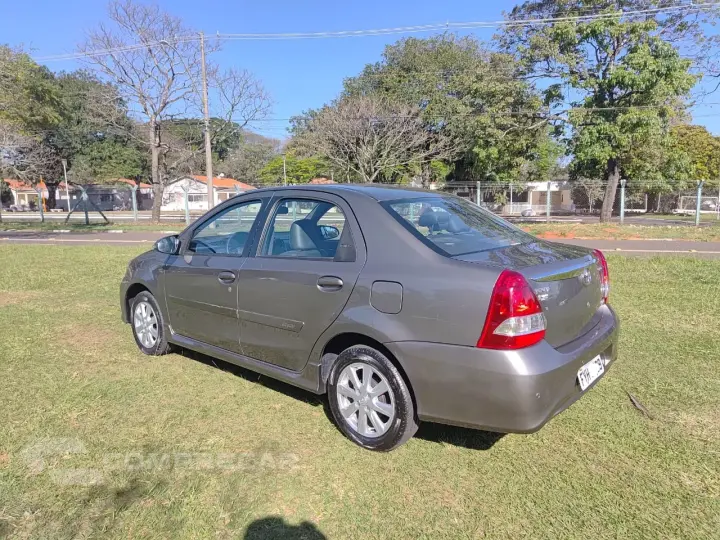 ETIOS 1.5 XLS Sedan 16V
