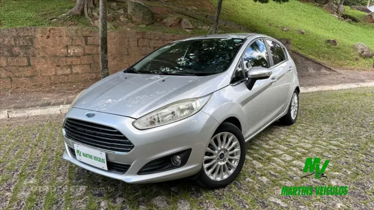 FIESTA 1.6 TITANIUM HATCH 16V FLEX 4P POWERSHIFT