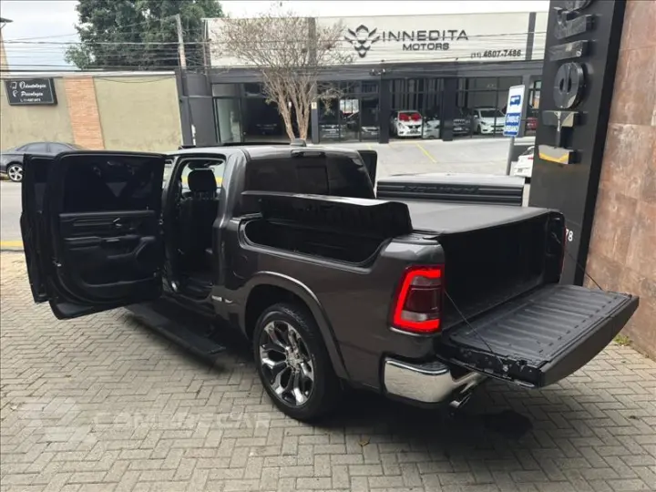 1500 5.7 V8 Limited CD 4X4