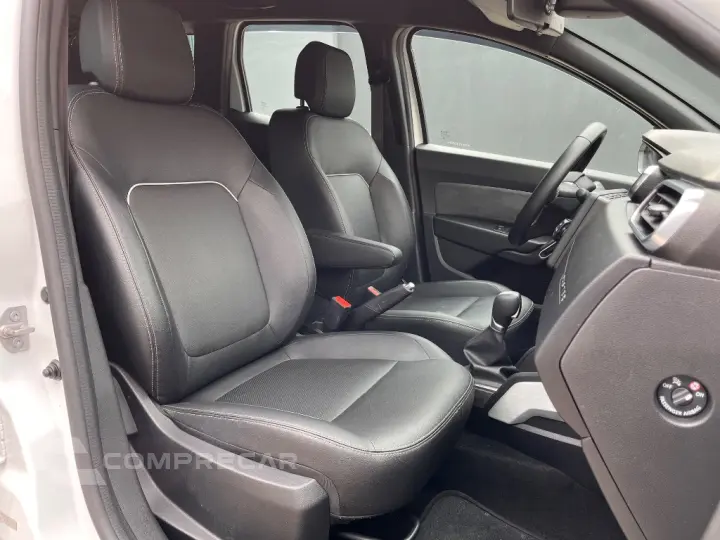 DUSTER Iconic 1.3 TB 16V Flex Aut.