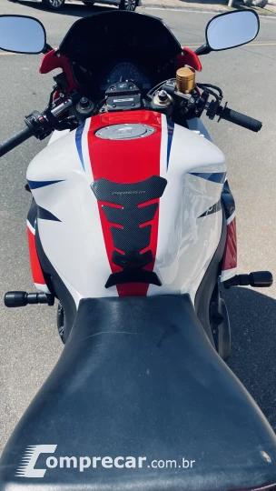 CBR 1000 RR Fireblade