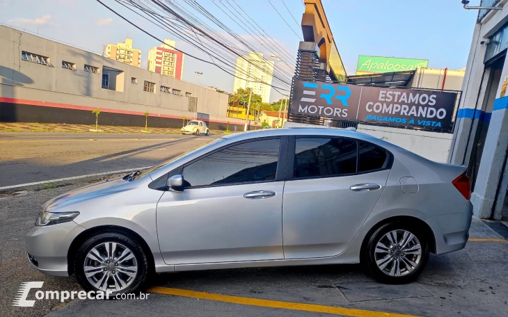 CITY 1.5 LX Sedan 16V