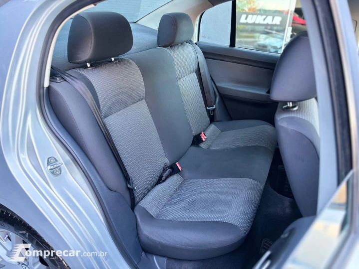 POLO SEDAN 1.6 MI 8V
