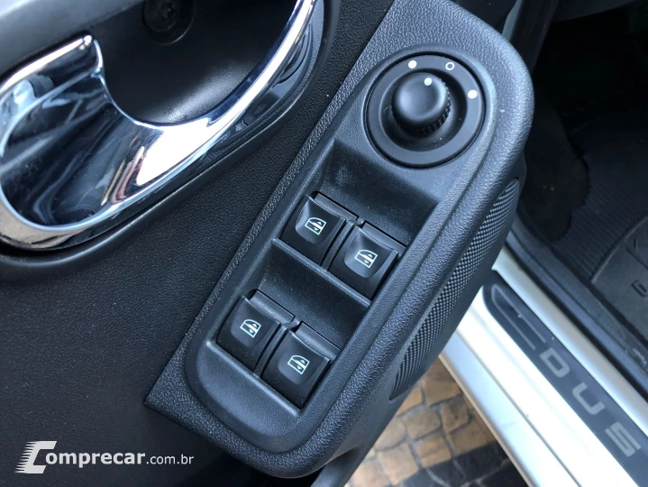 Duster Oroch 2.0 16V Flex Dynamique 4P Automático