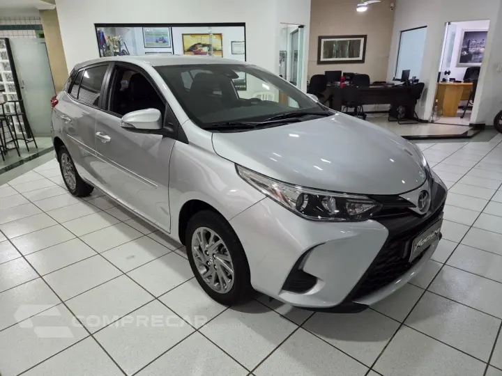 Yaris Hatch 1.5 16V 4P FLEX XS CONNECT MULTIDRIVE AUTOMÁTICO
