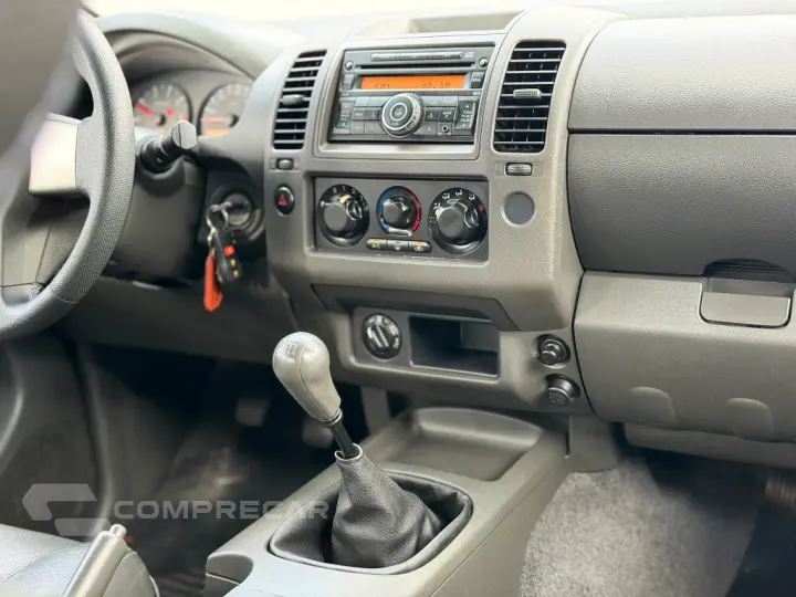 Frontier SE/SE Strik CD 4x4 2.5 TB Dies.