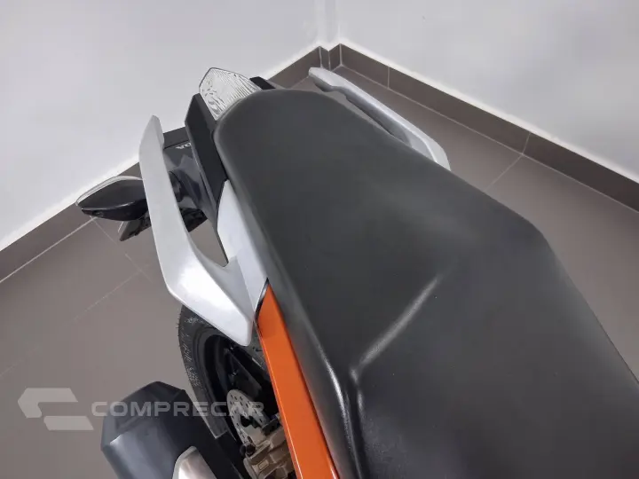 CB TWISTER