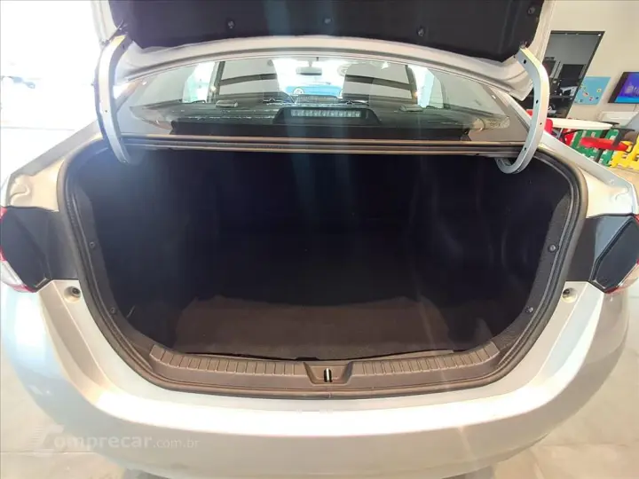 YARIS 1.5 16V FLEX SEDAN XL MULTIDRIVE