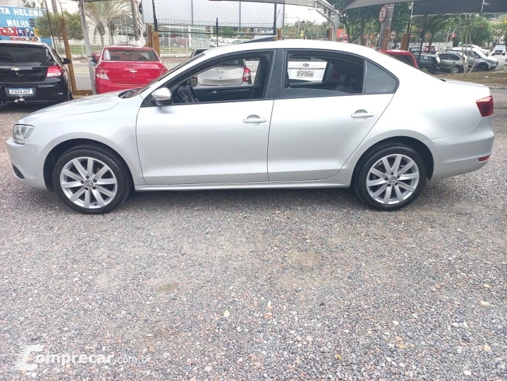 Jetta 2.0 Comfortline Flex 4P Tiptronic
