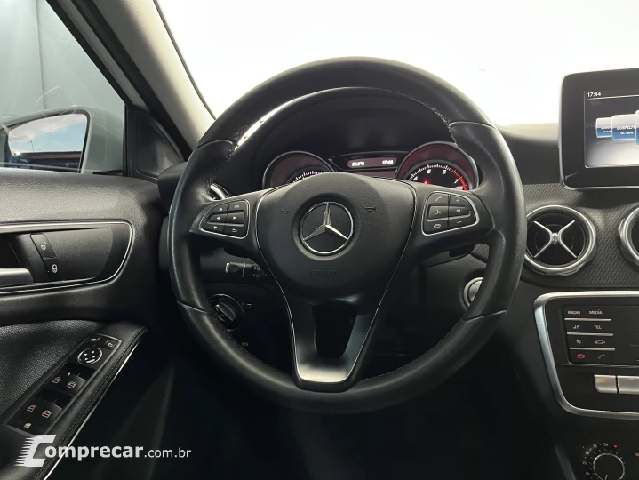 GLA 200 1.6 CGI Style 16V Turbo