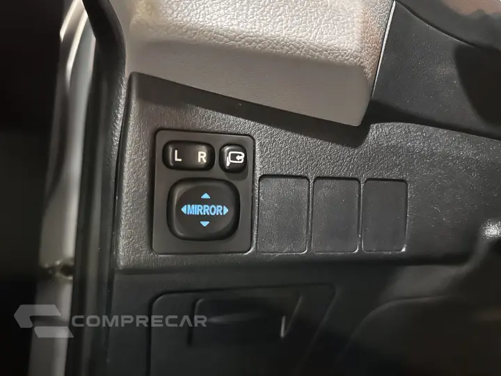COROLLA 2.0 XEI 16V FLEX 4P AUTOMÁTICO