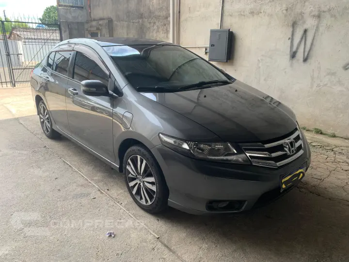 CITY 1.5 LX Sedan 16V