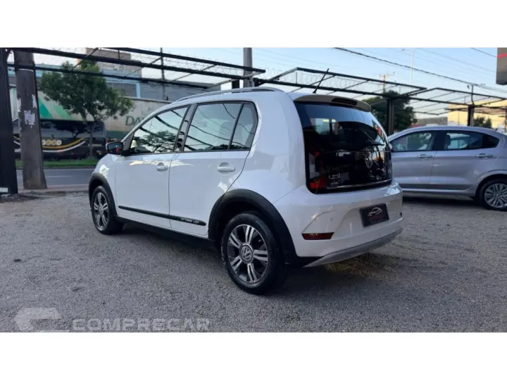 CROSS UP 1.0 TSI 12V FLEX 4P MANUAL