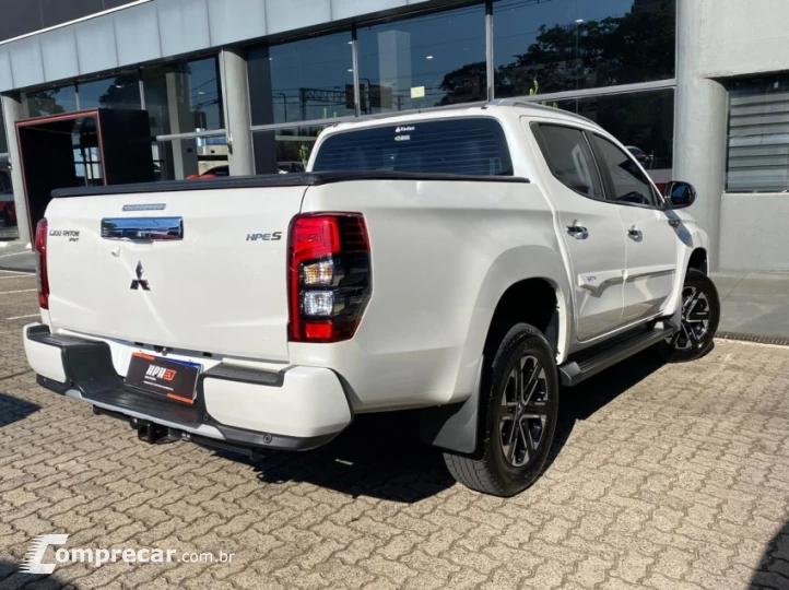L200 TRITON 2.4 16V Turbo Sport Hpe-s CD 4X4