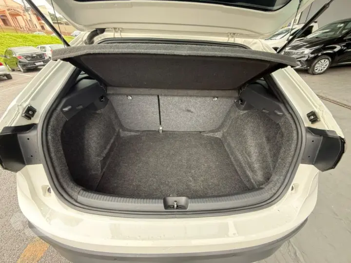 Nivus Highline 1.0 200 TSI Flex Aut.