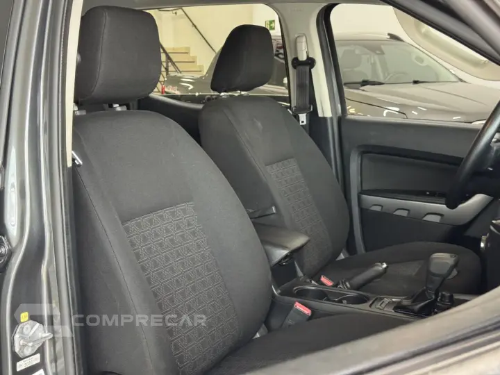 Ranger 3.2 20V CABINE DUPLA 4X4 STORM TURBO DIESEL AUTOMÁTIC
