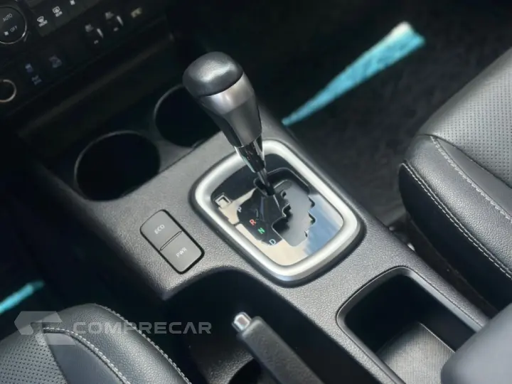 HILUX 2.8 D-4D TURBO DIESEL CD SRX PLUS 4X4 AUTOMÁTICO