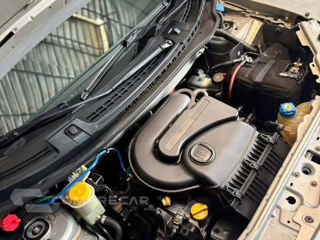 UNO - 1.0 VIVACE 8V 4P MANUAL