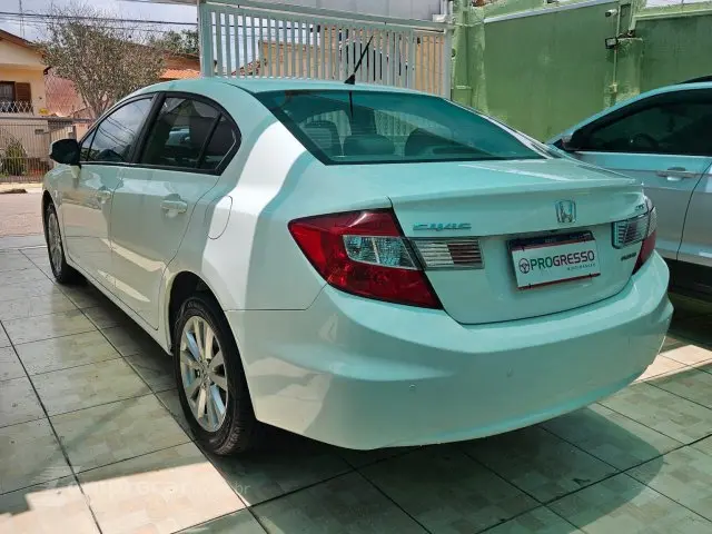 CIVIC - 1.8 LXS 16V 4P AUTOMÁTICO