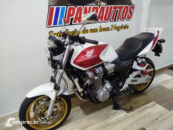 CB 1300
