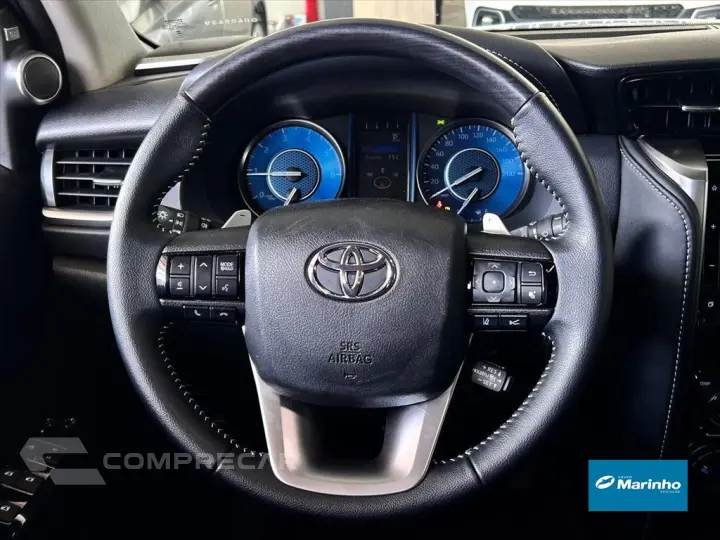 HILUX SW4 2.8 D-4D TURBO DIESEL SRX PLATINUM 4X4