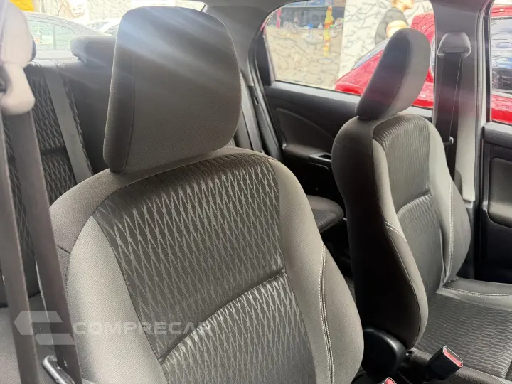 ETIOS 1.5 X PLUS SEDAN 16V FLEX 4P MANUAL
