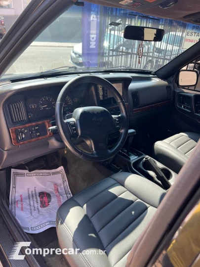 CHEROKEE 4.0 Laredo 4X4 6I 12V
