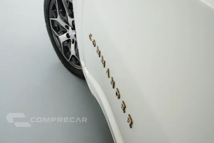 COMMANDER 2.0 Td380 Turbo Overland