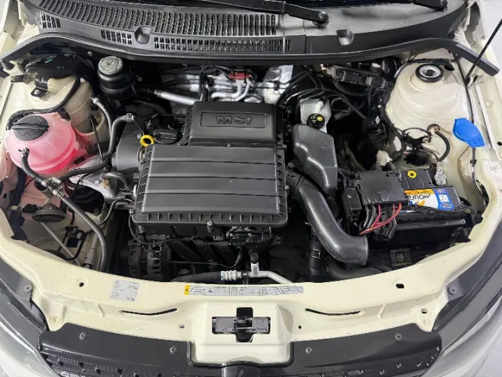 SAVEIRO 1.6 Cross CD 16V