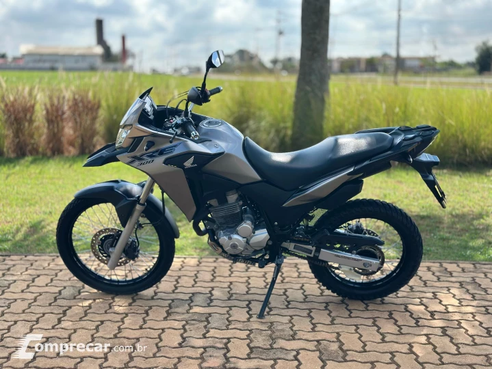 XRE 300 ABS