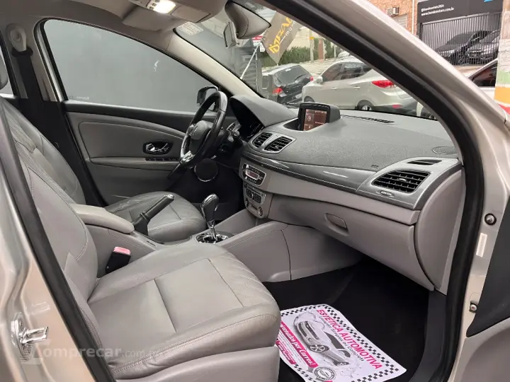 FLUENCE Sedan Privilège 2.0 16V FLEX Aut