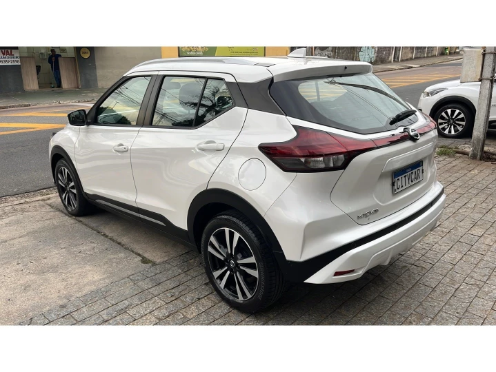 KICKS 1.6 16V FLEXSTART ADVANCE XTRONIC