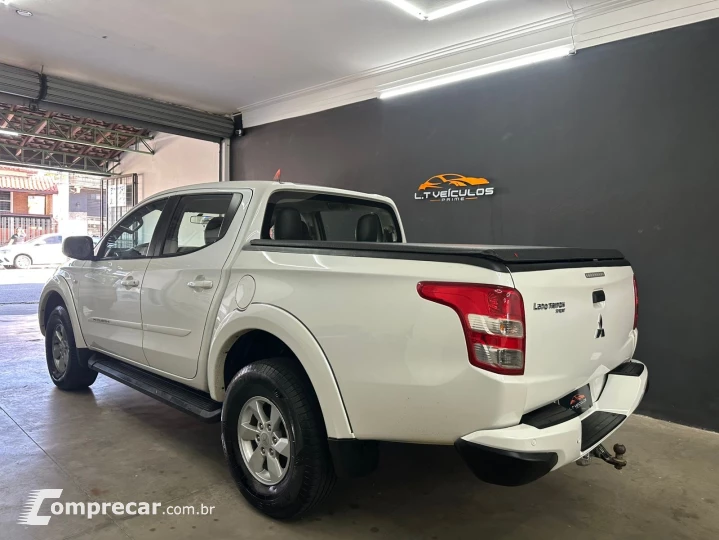 L200 TRITON 2.4 16V Turbo GLS CD 4X4