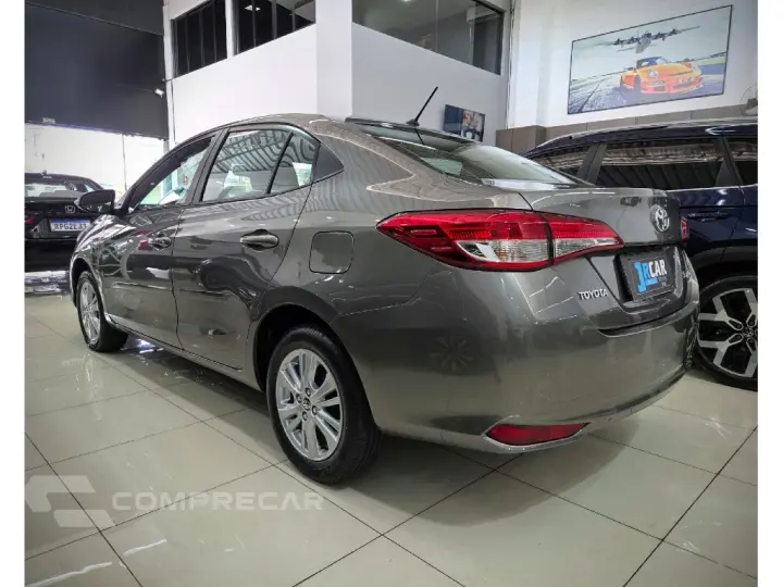 YARIS 1.5 16V FLEX SEDAN XL PLUS TECH MULTIDRIVE