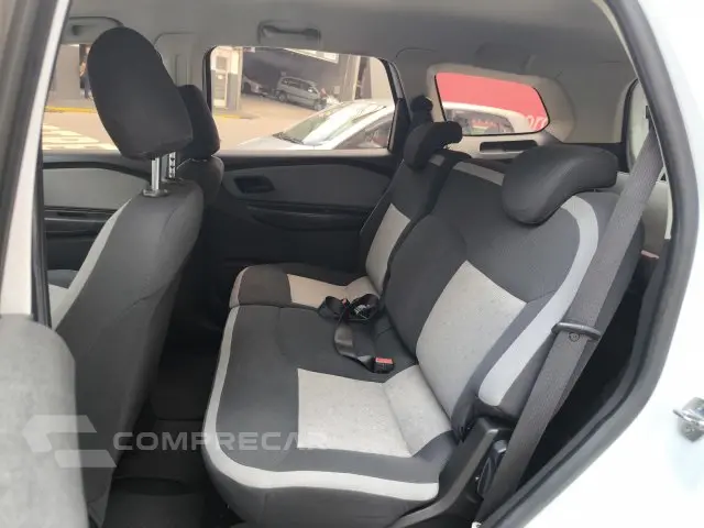 SPIN - 1.8 ADVANTAGE 8V 4P AUTOMÁTICO