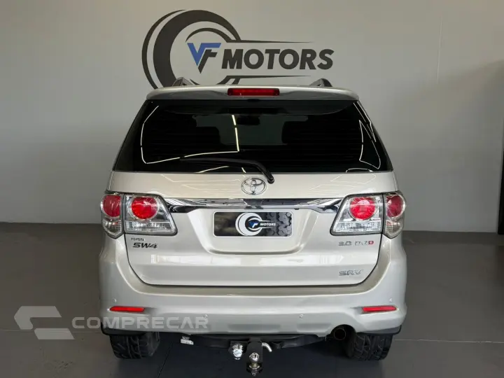HILUX SW4 3.0 SRV 4X4 7 LUGARES 16V TURBO INTERCOOLER DIESEL