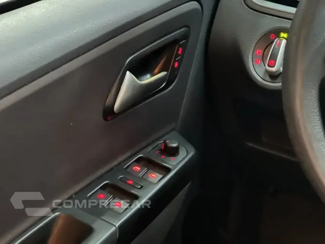 FOX - 1.0 MI COMFORTLINE 8V 4P MANUAL