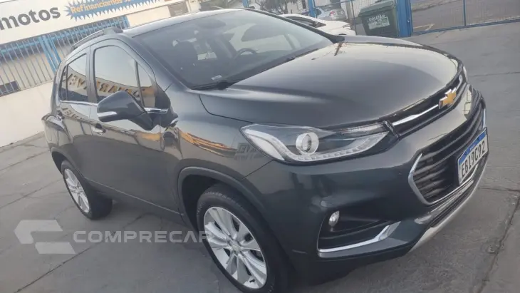 TRACKER PREMIER