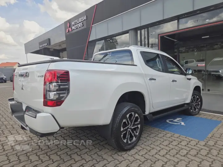 L200 TRITON 2.4 16V Turbo Sport Hpe-s CD 4X4