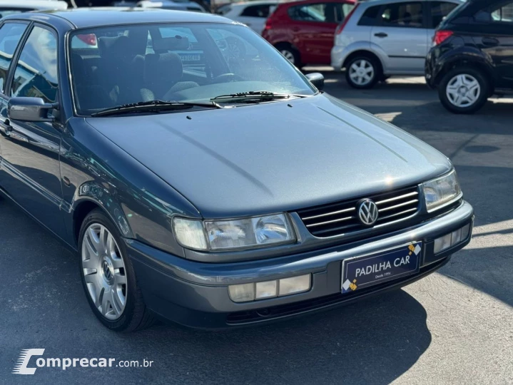 Passat 2.0 4P GL