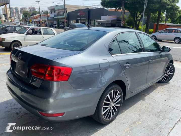JETTA 2.0 TSI Highline 211cv