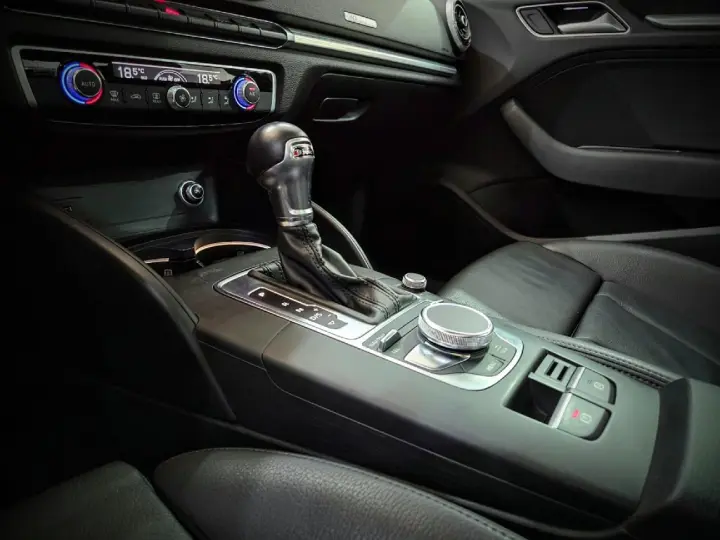 A3 2.0 TFSI SEDAN AMBITION 16V GASOLINA 4P S-TRONIC