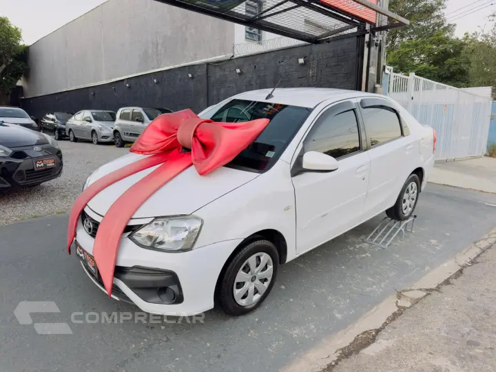 Etios Sedan 1.5 16V 4P FLEX XS