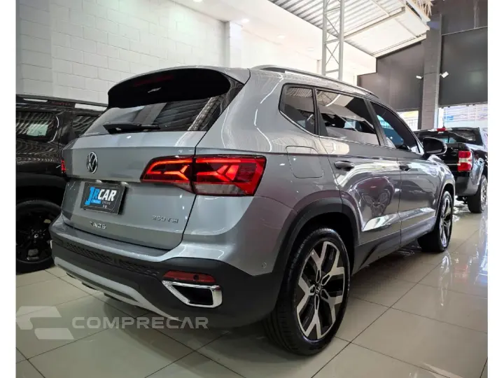 TAOS 1.4 250 TSI TOTAL FLEX HIGHLINE AUTOMÁTICO
