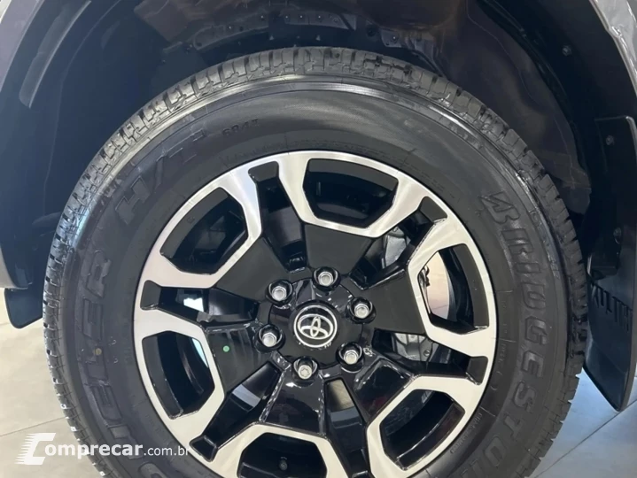 HILUX 2.8 D-4D TURBO CD SRX PLUS 4X4 AUTOMÁTICO