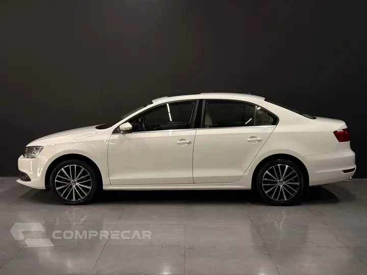 JETTA 2.0 TSI HIGHLINE 200CV GASOLINA 4P TIPTRONIC